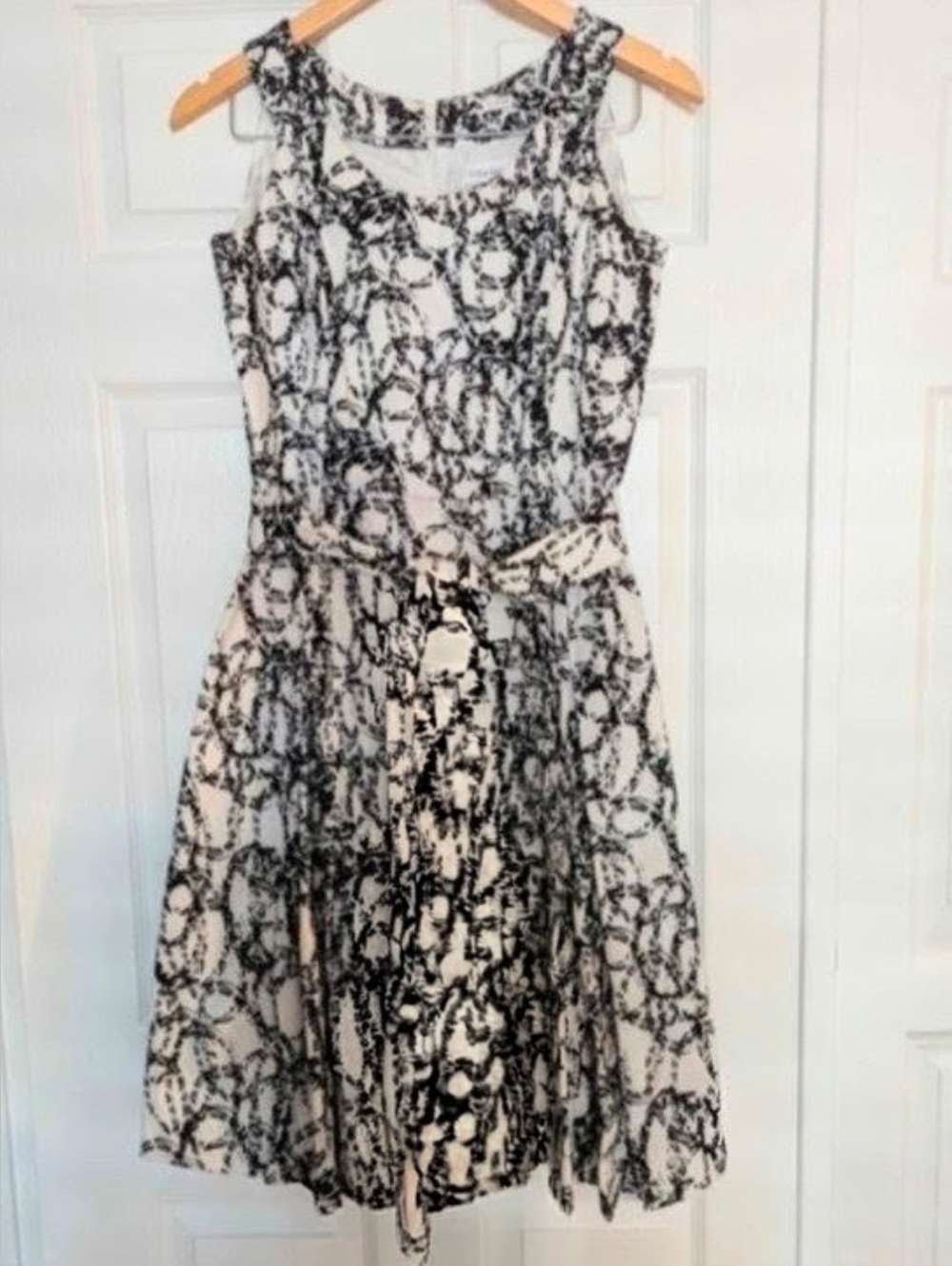 Calvin Klein Women's Sleeveless Black & White Dress